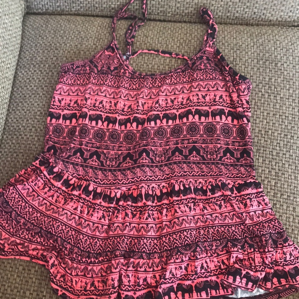 Peplum tank. Backless